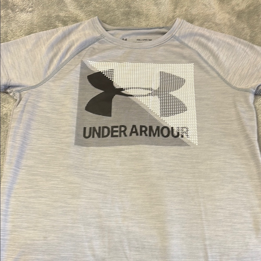 Under Armour Gray Short Sleeve Tee with Bold Logo